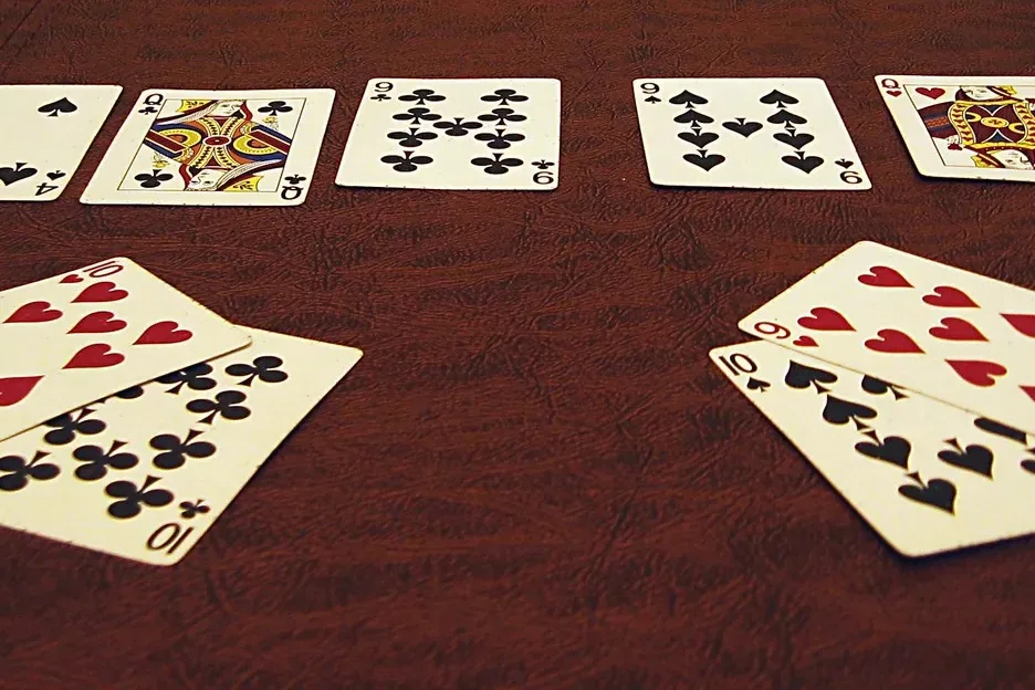 What Are the Best Strategies for Texas Hold'em